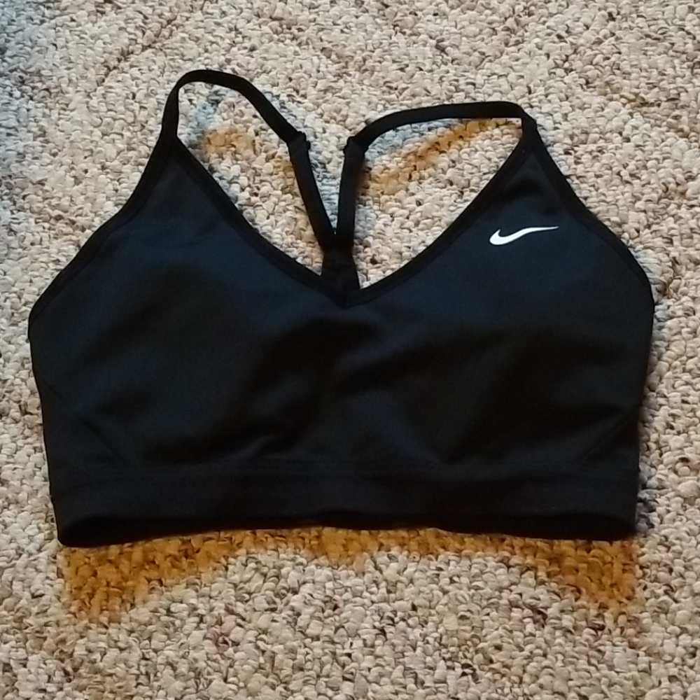 Nike - Medium - Sports Bra